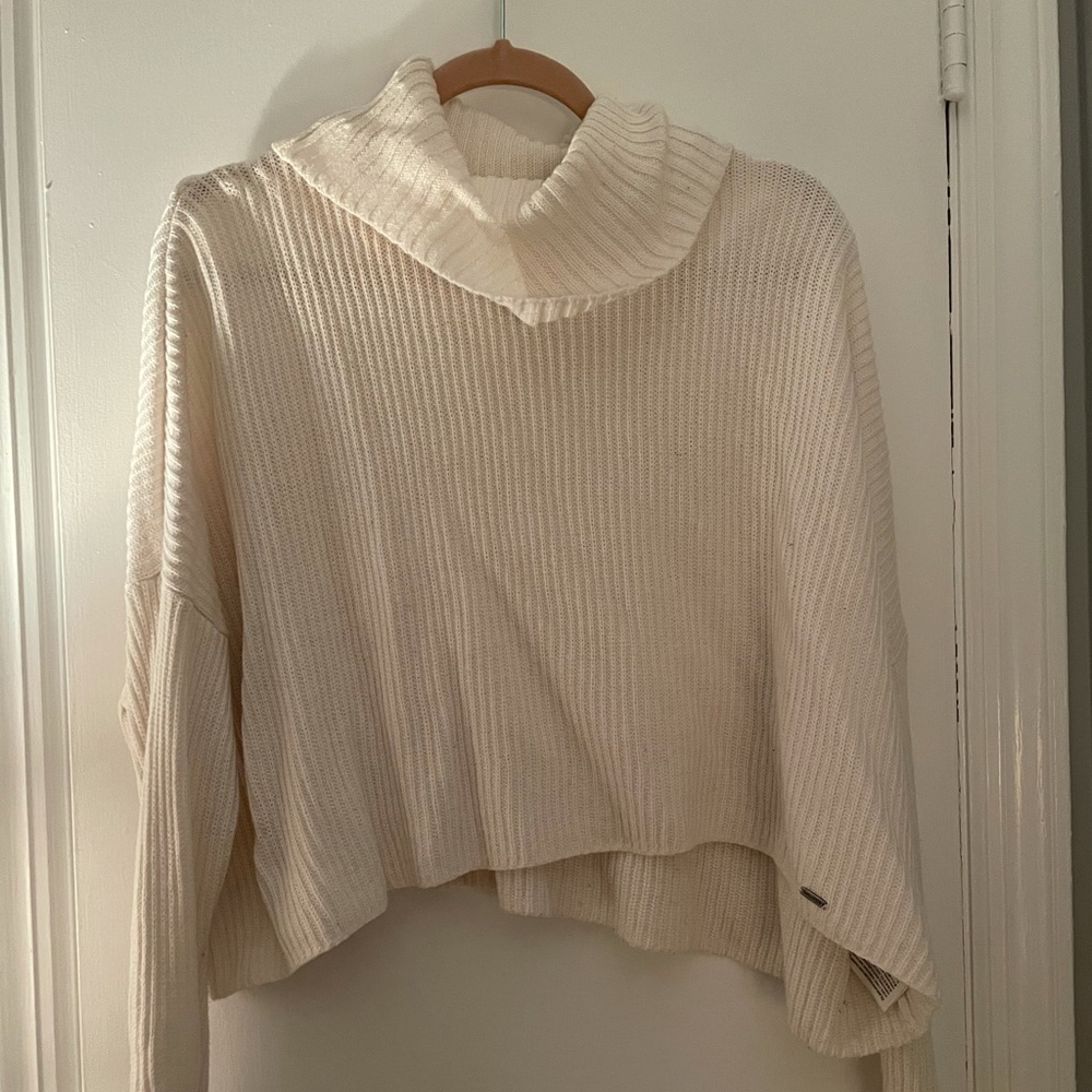long sleve turtle neck